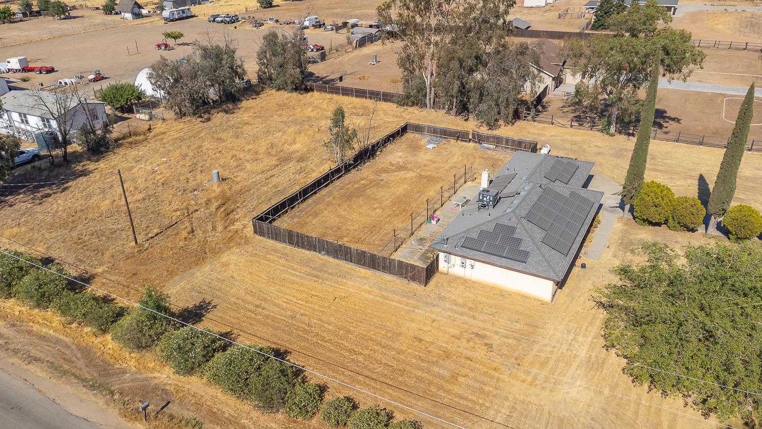 25199 Avenue 18, Madera, CA 93638