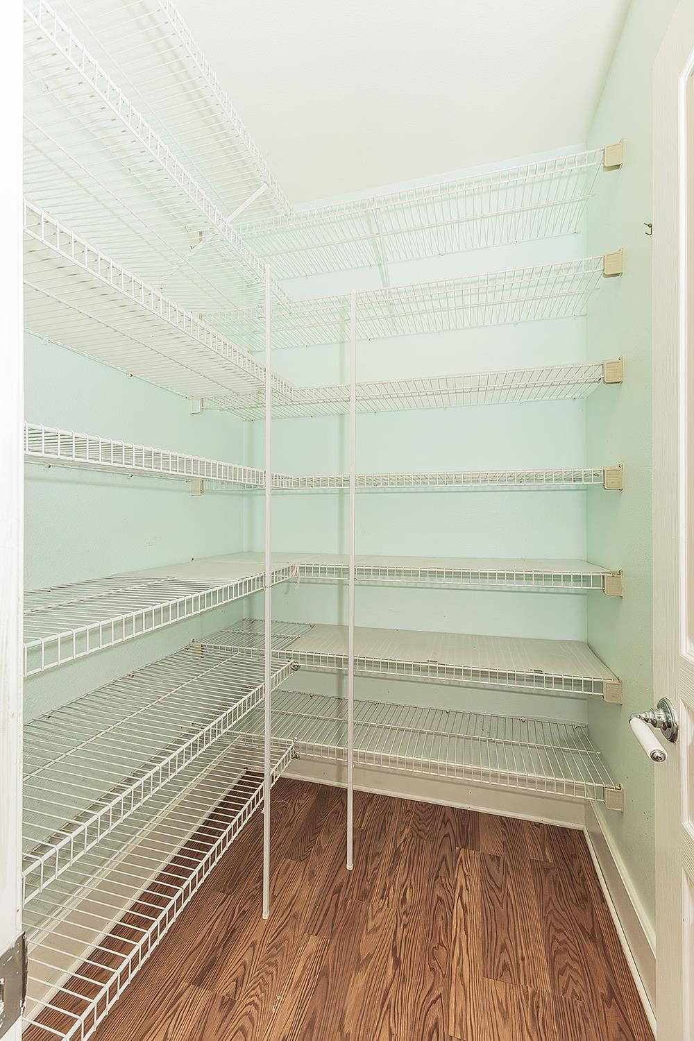 1094 E Monticello Cir, Fresno, CA 93720