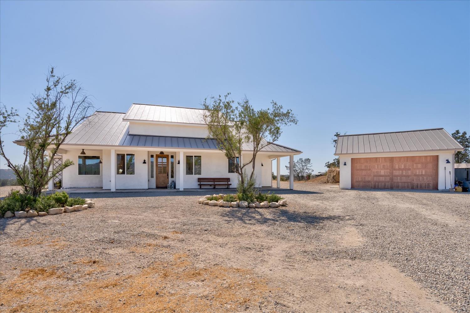 28022 Yosemite Springs Pkwy, Coarsegold, CA 93614