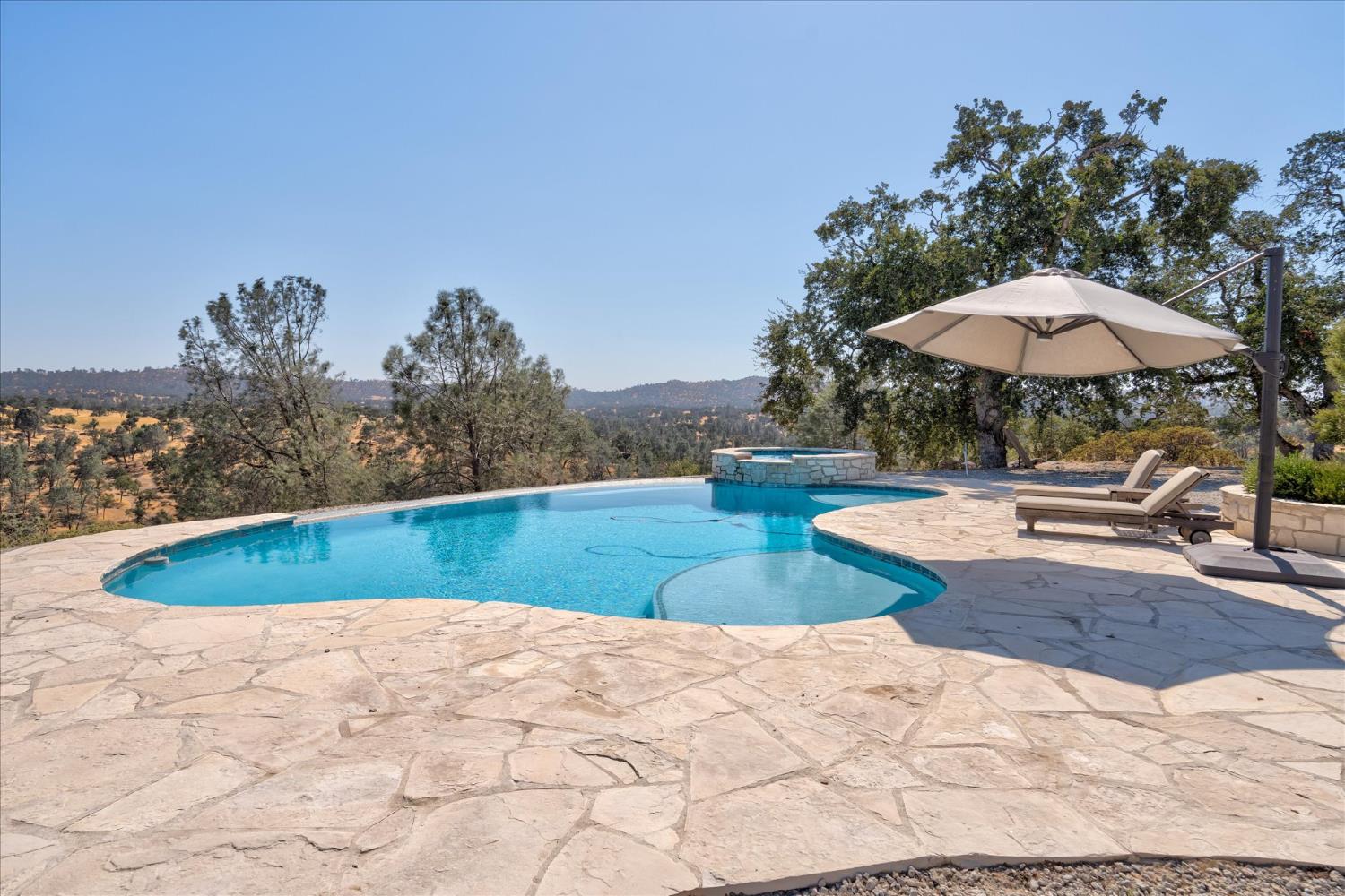 28022 Yosemite Springs Pkwy, Coarsegold, CA 93614