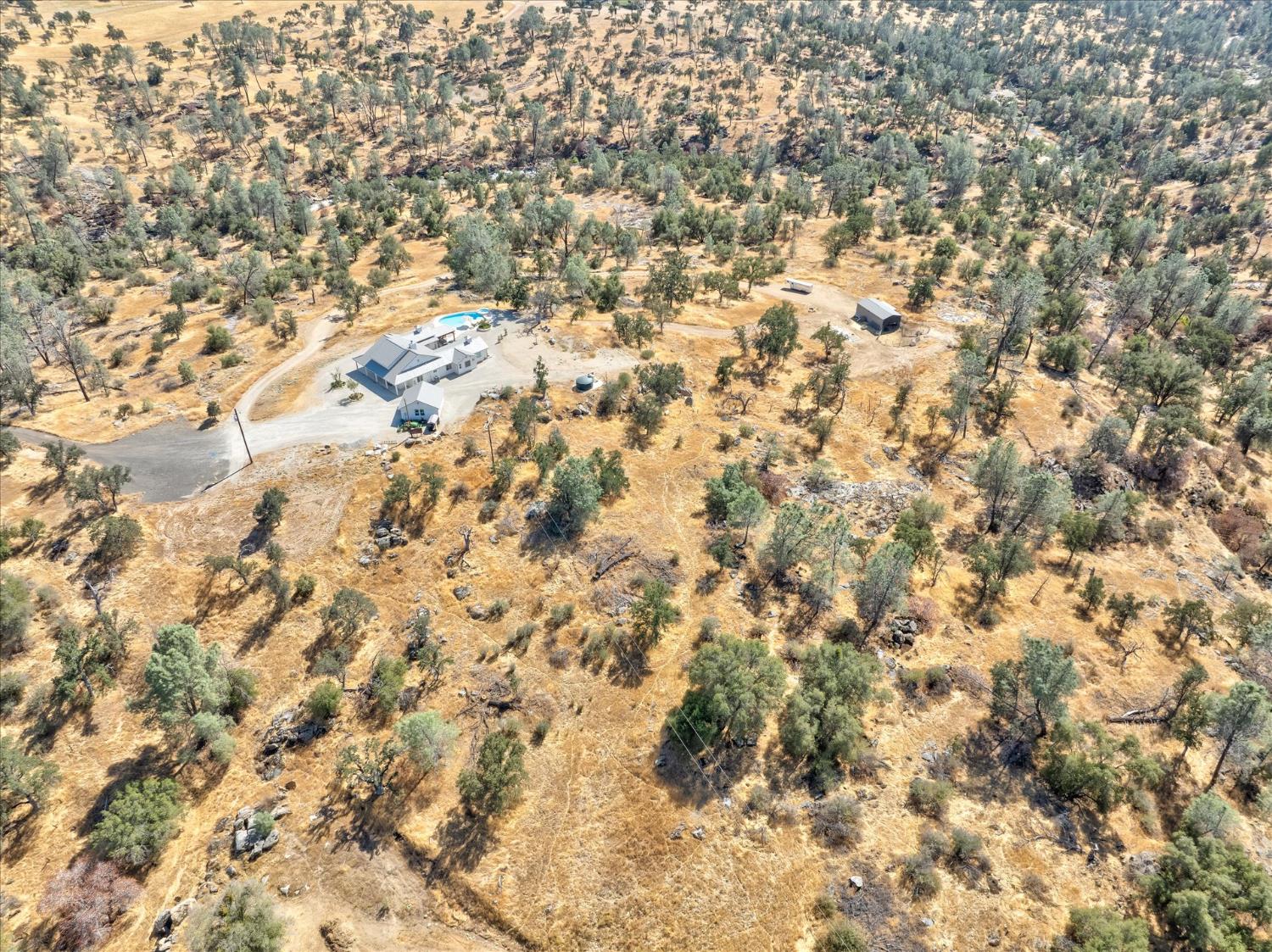 28022 Yosemite Springs Pkwy, Coarsegold, CA 93614