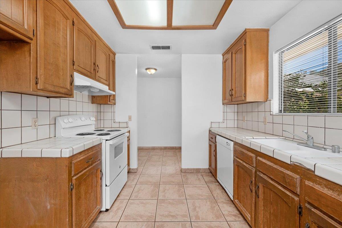 28340 Tollhouse Rd, Tollhouse, CA 93667