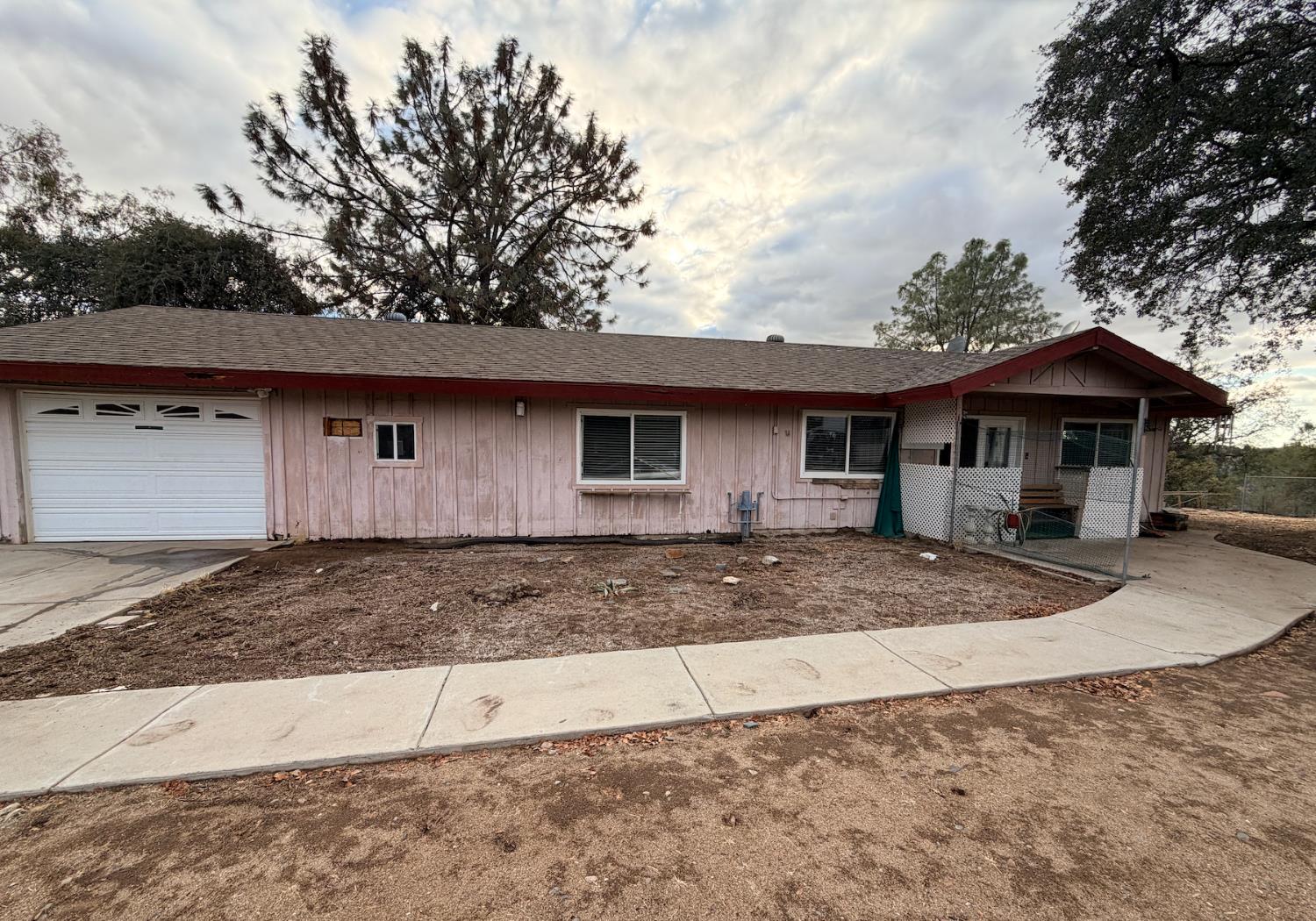 30666 Hogan's Mountain Rd, Coarsegold, CA 93614