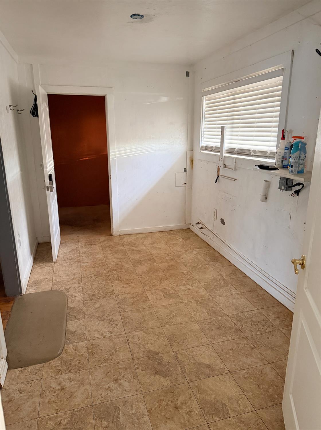 30666 Hogan's Mountain Rd, Coarsegold, CA 93614