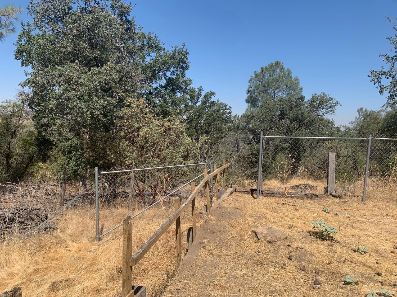 30666 Hogan's Mountain Rd, Coarsegold, CA 93614