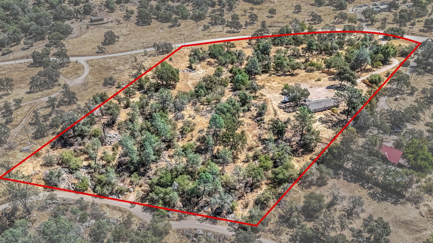 30666 Hogan's Mountain Rd, Coarsegold, CA 93614