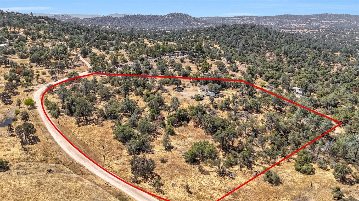 30666 Hogan's Mountain Rd, Coarsegold, CA 93614