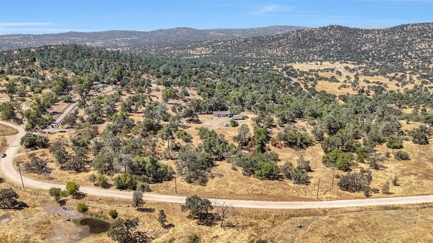 30666 Hogan's Mountain Rd, Coarsegold, CA 93614