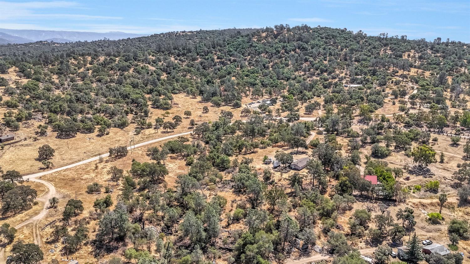 30666 Hogan's Mountain Rd, Coarsegold, CA 93614