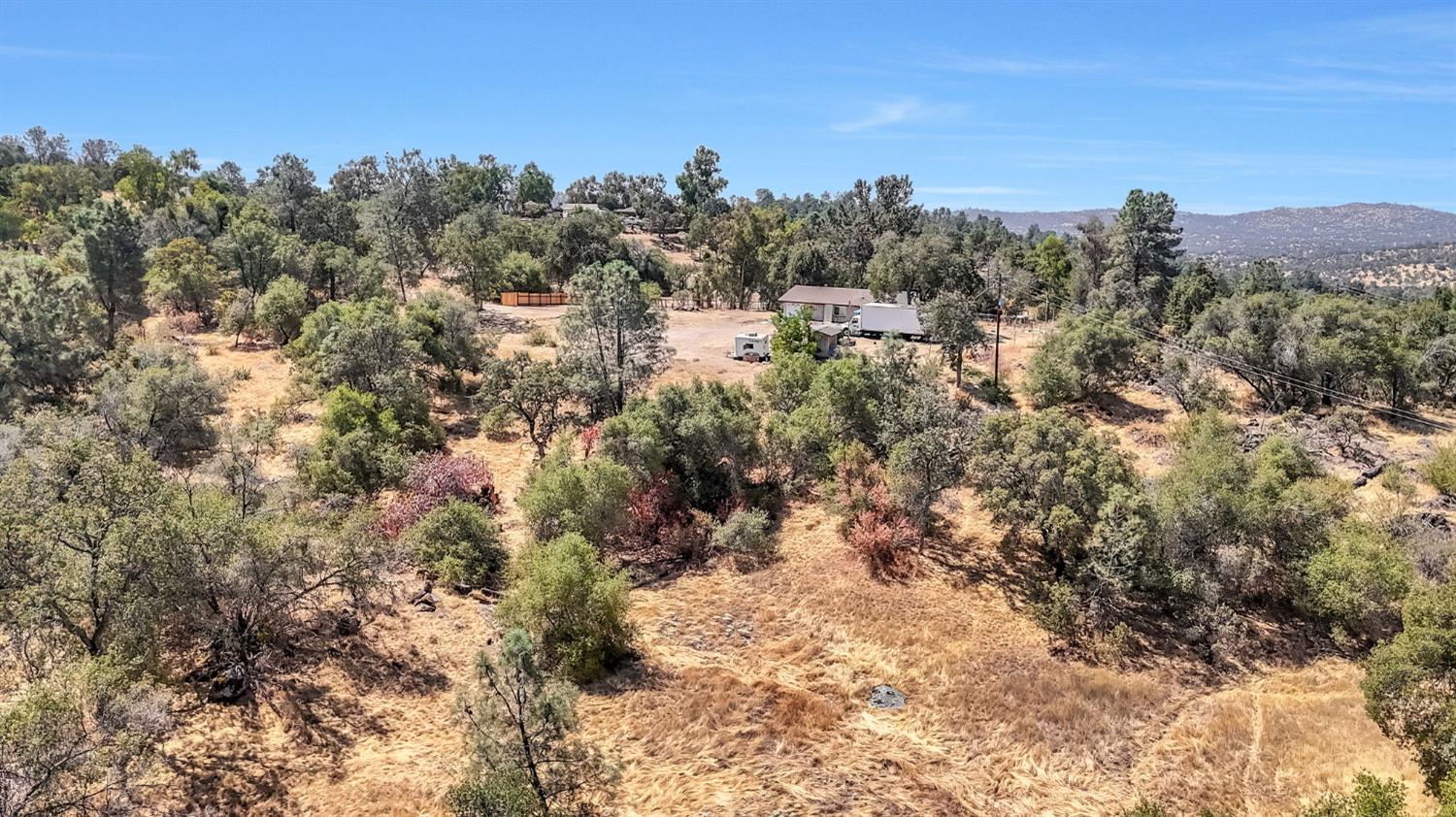 30666 Hogan's Mountain Rd, Coarsegold, CA 93614