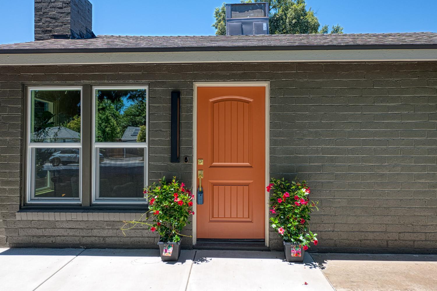 4843 N Palm Ave, Fresno, CA 93704