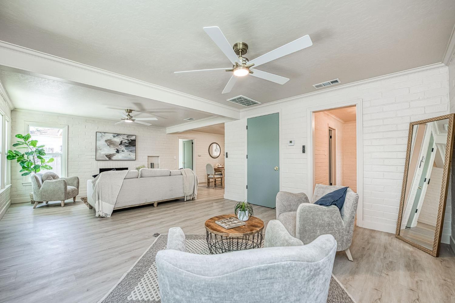 4843 N Palm Ave, Fresno, CA 93704