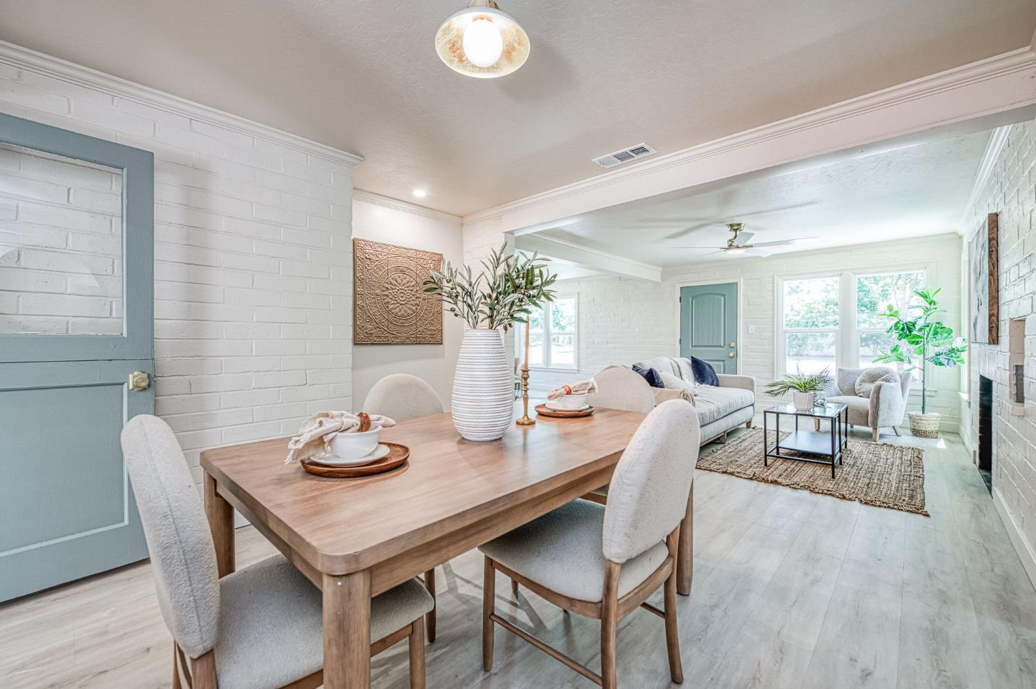 4843 N Palm Ave, Fresno, CA 93704