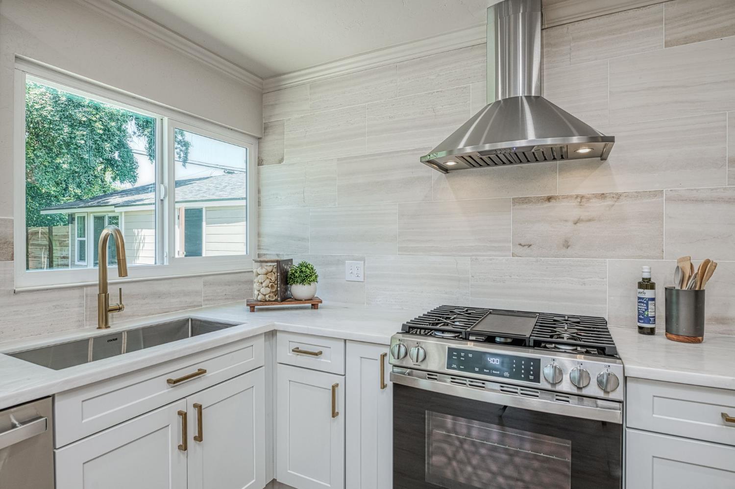 4843 N Palm Ave, Fresno, CA 93704