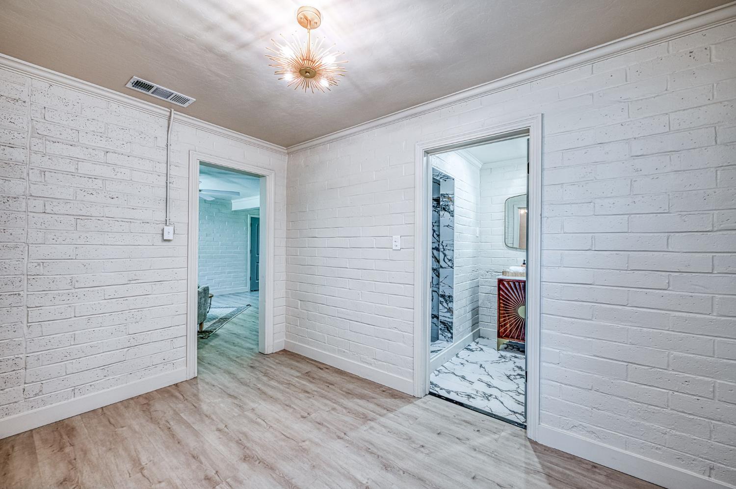 4843 N Palm Ave, Fresno, CA 93704