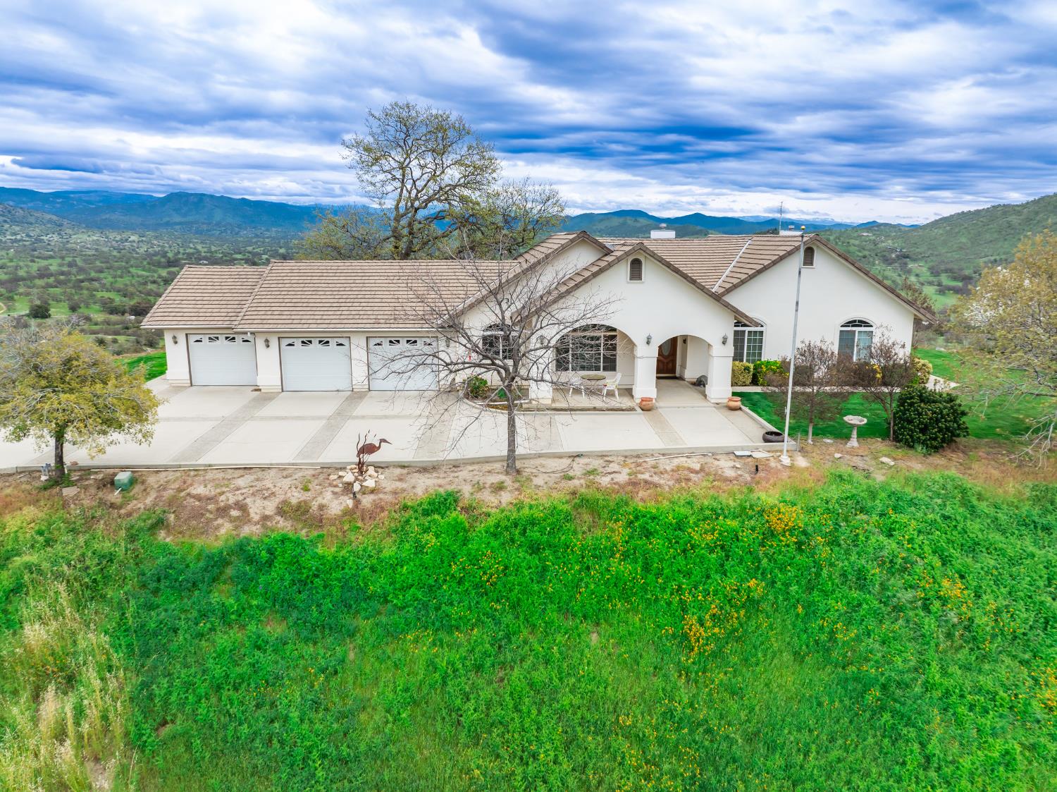 20997 Auberry Rd, Clovis, CA 93619