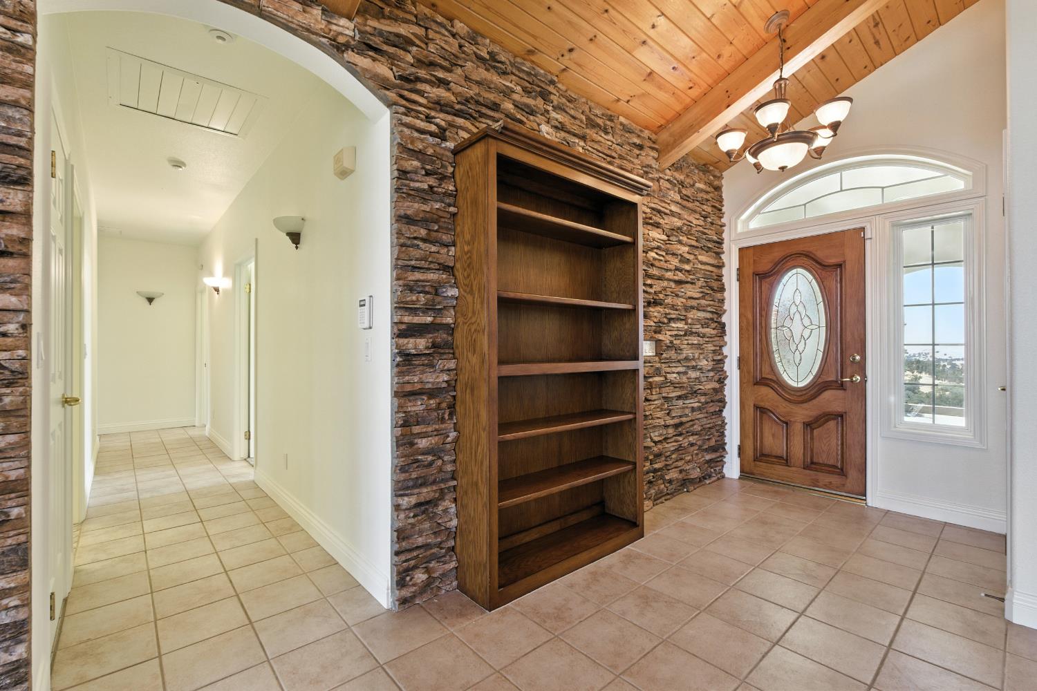 20997 Auberry Rd, Clovis, CA 93619