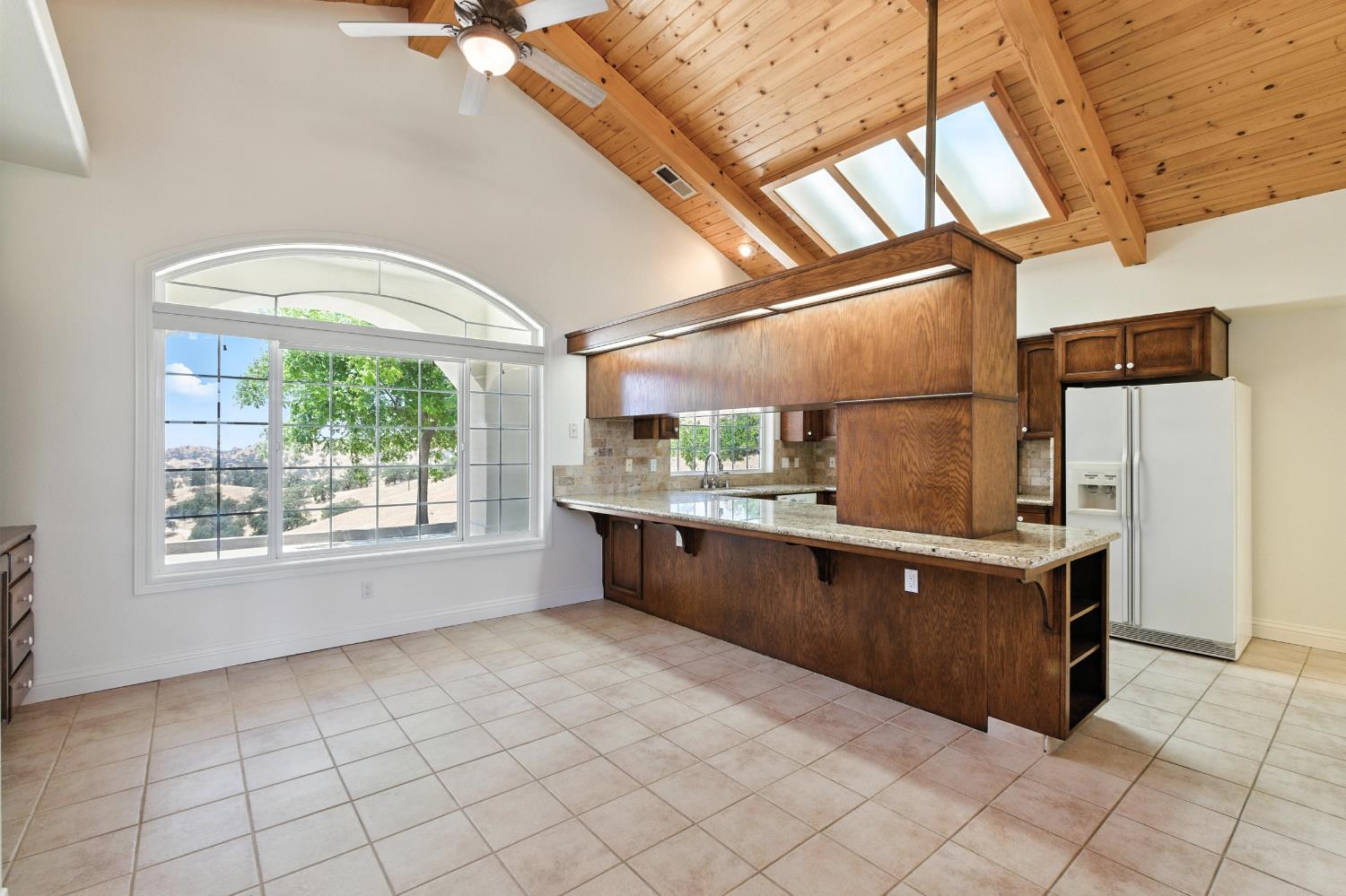 20997 Auberry Rd, Clovis, CA 93619