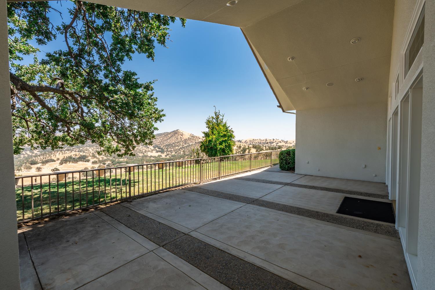 20997 Auberry Rd, Clovis, CA 93619