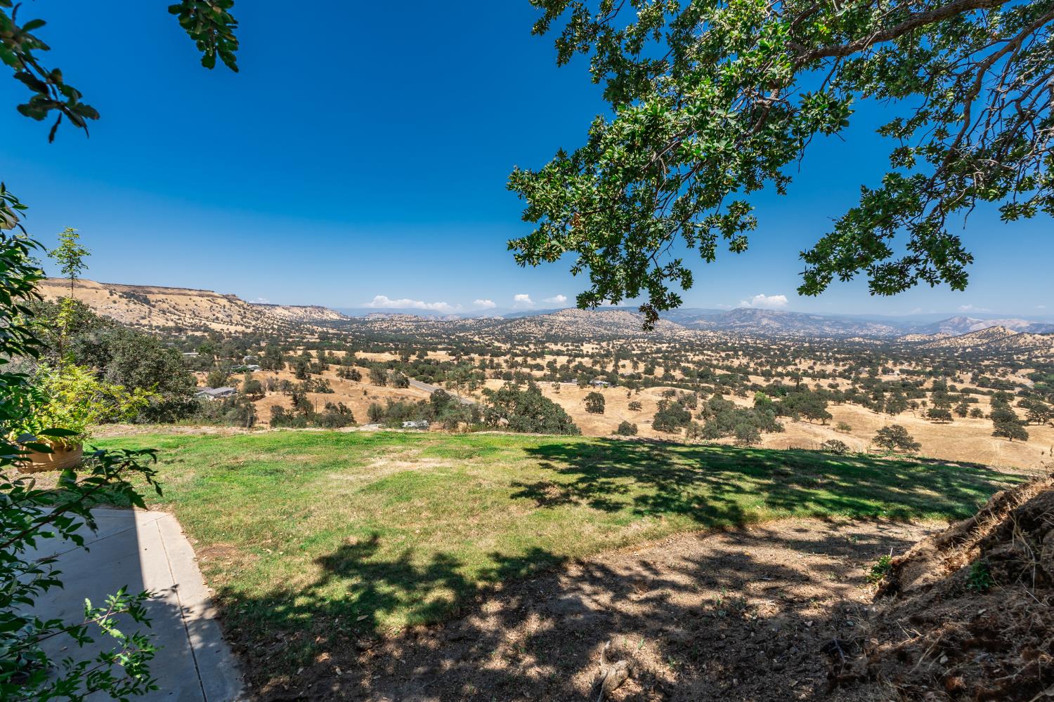 20997 Auberry Rd, Clovis, CA 93619