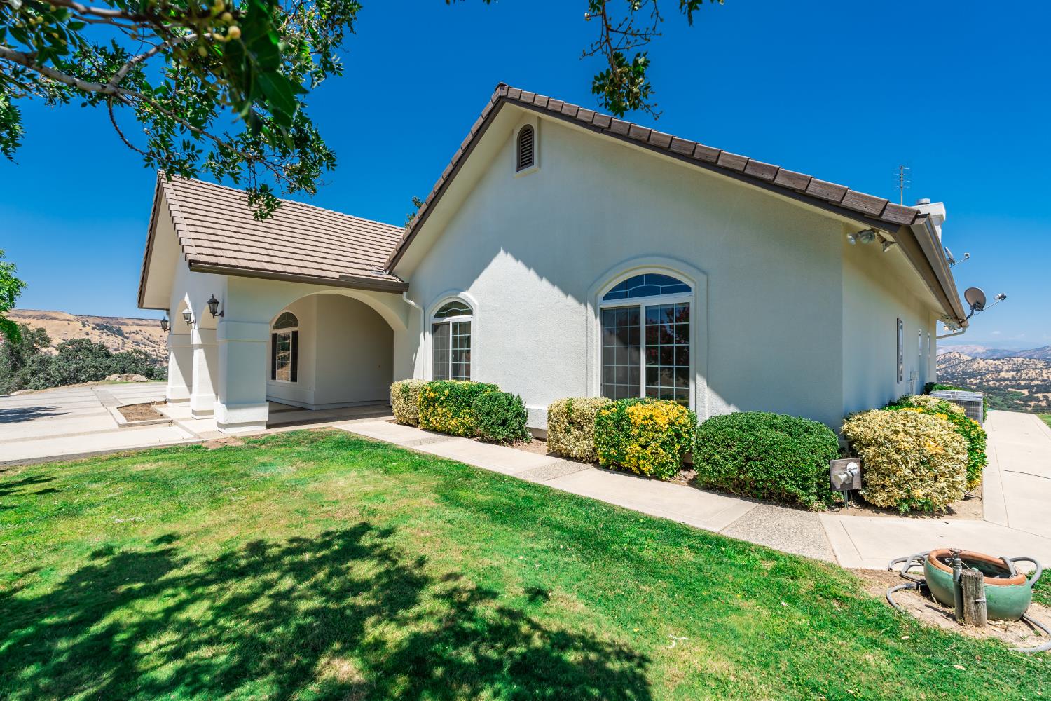 20997 Auberry Rd, Clovis, CA 93619