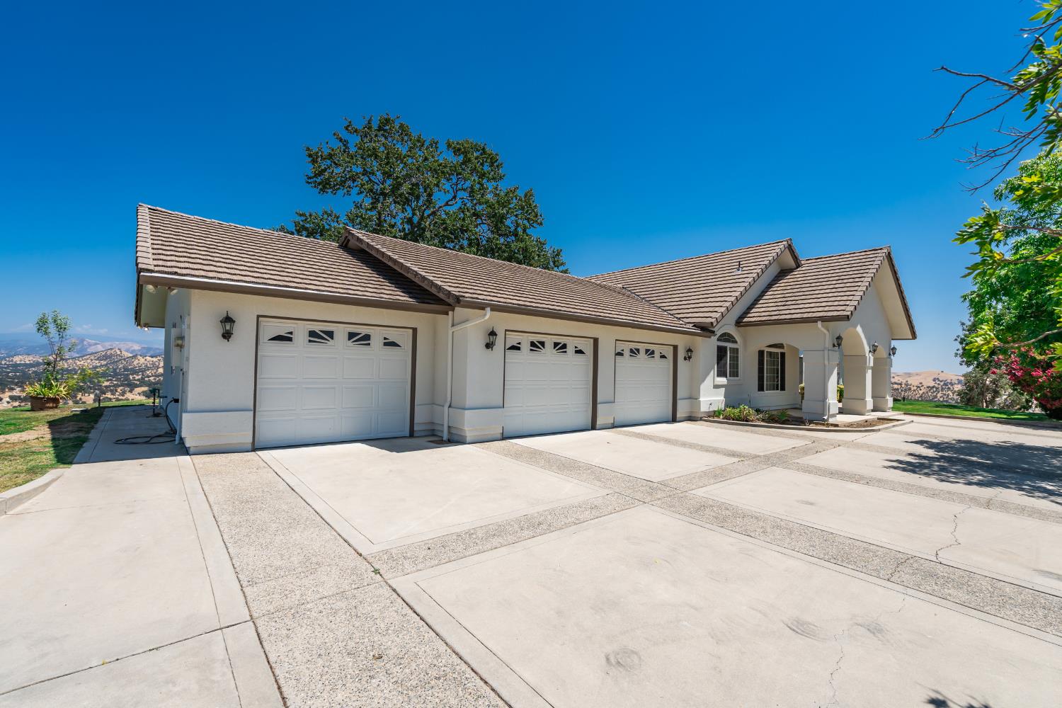 20997 Auberry Rd, Clovis, CA 93619