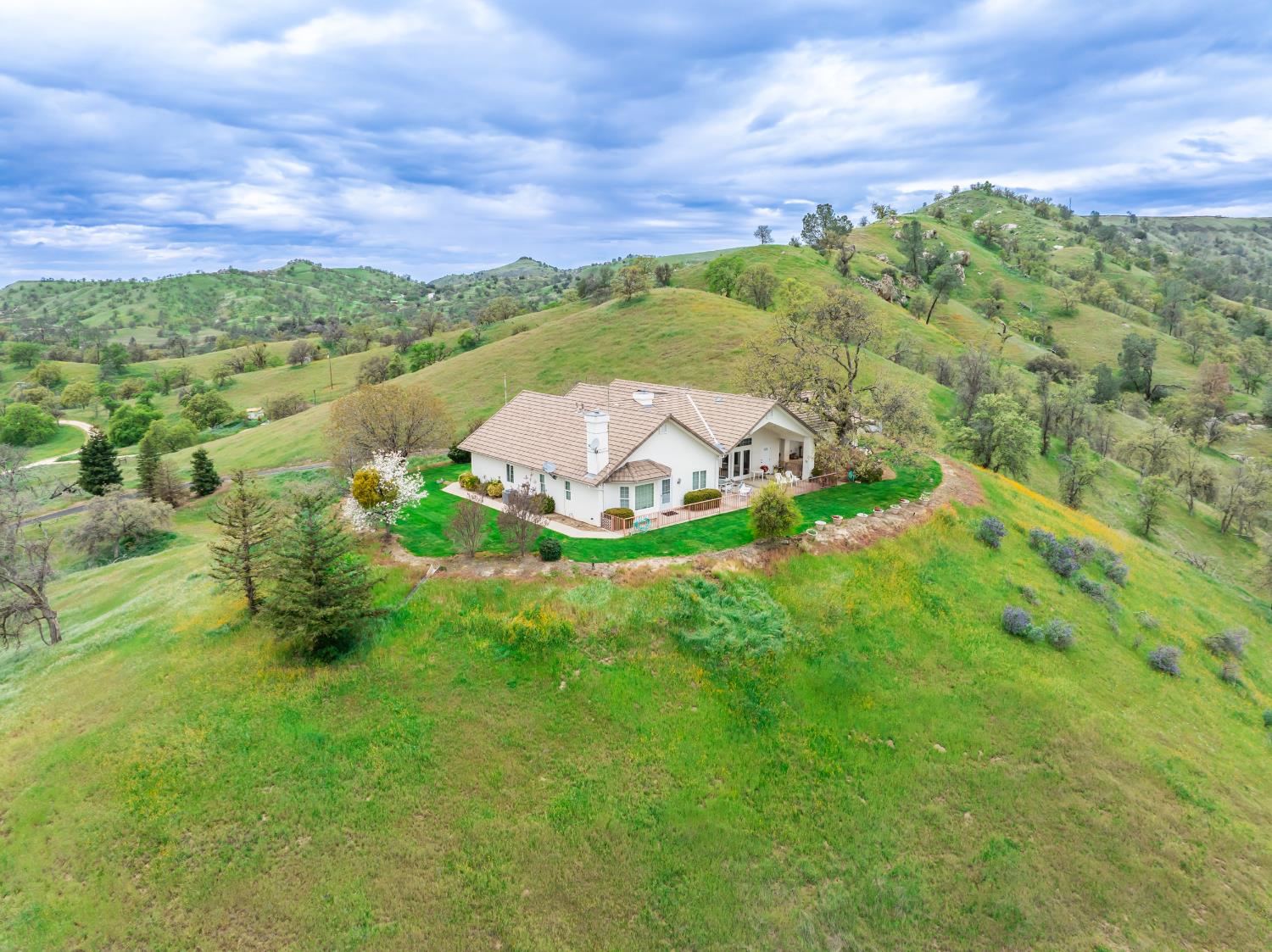 20997 Auberry Rd, Clovis, CA 93619