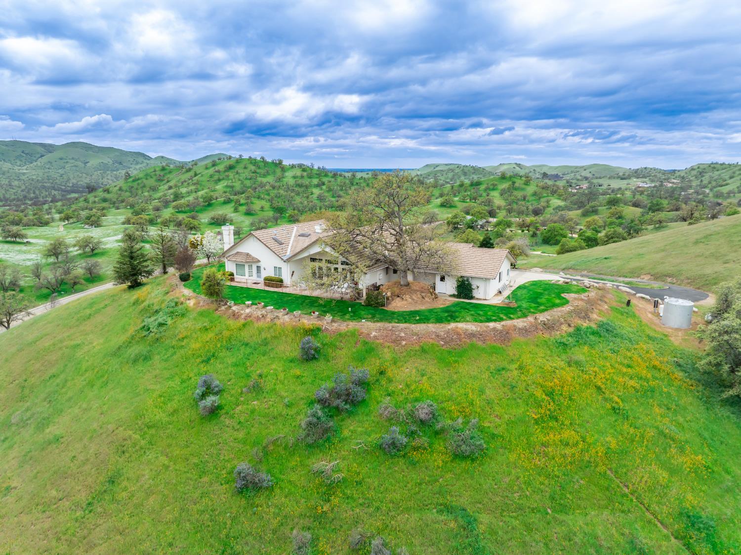 20997 Auberry Rd, Clovis, CA 93619