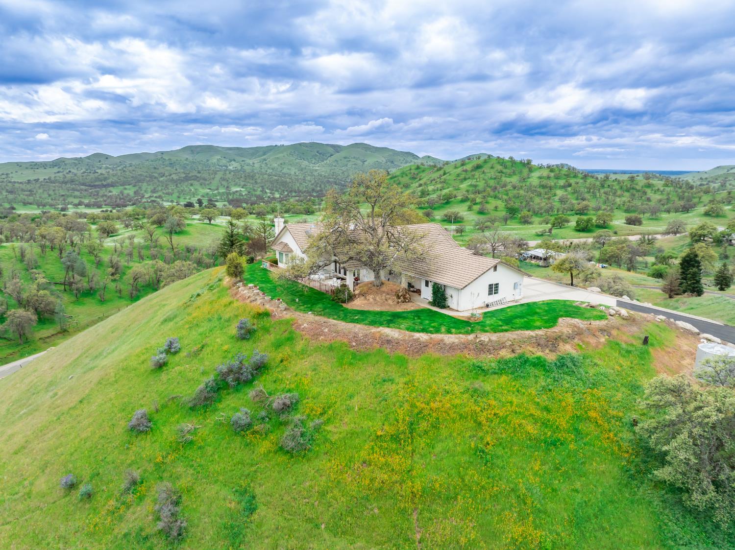 20997 Auberry Rd, Clovis, CA 93619