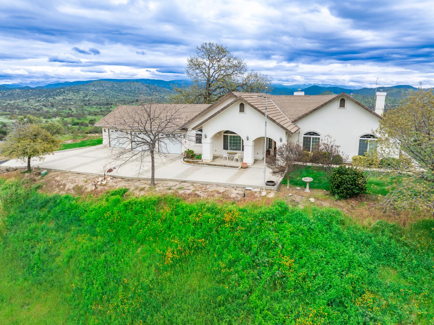 20997 Auberry Rd, Clovis, CA 93619