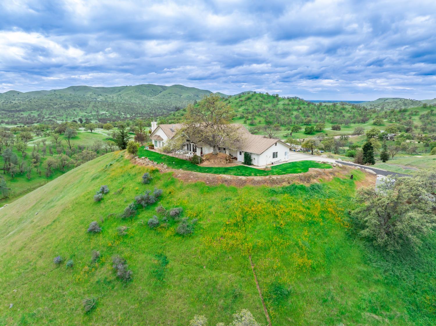 20997 Auberry Rd, Clovis, CA 93619