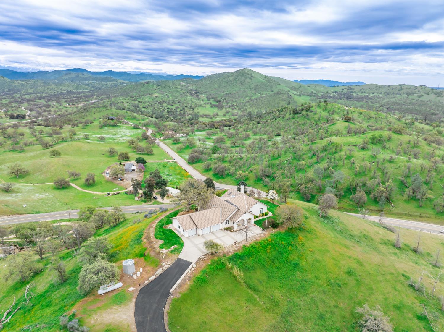 20997 Auberry Rd, Clovis, CA 93619