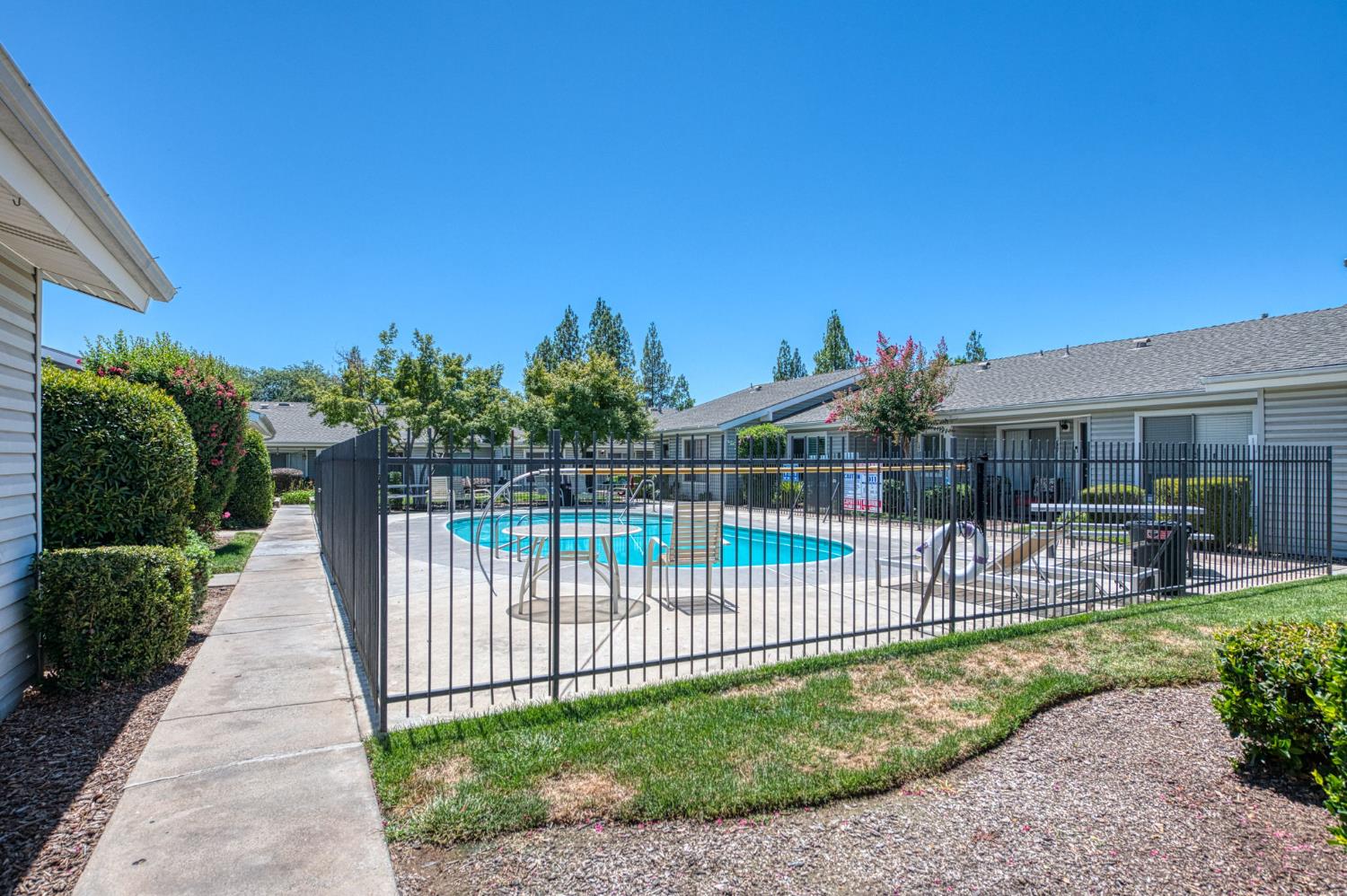 303 E Bullard Ave #151, Fresno, CA 93710