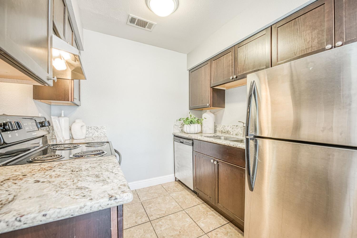 303 E Bullard Ave #151, Fresno, CA 93710