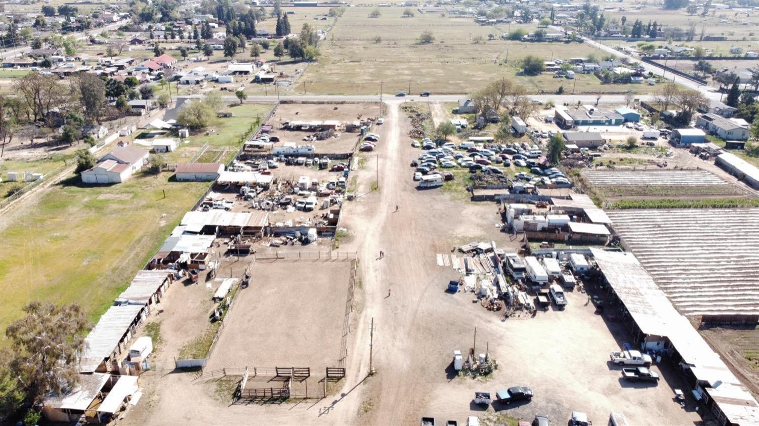 1345 N Brawley Ave, Fresno, CA 93722