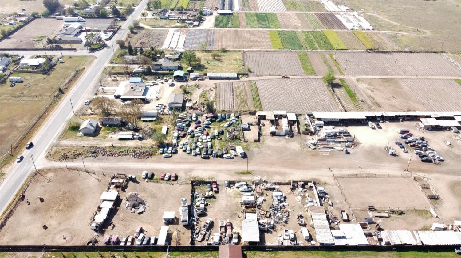 1345 N Brawley Ave, Fresno, CA 93722