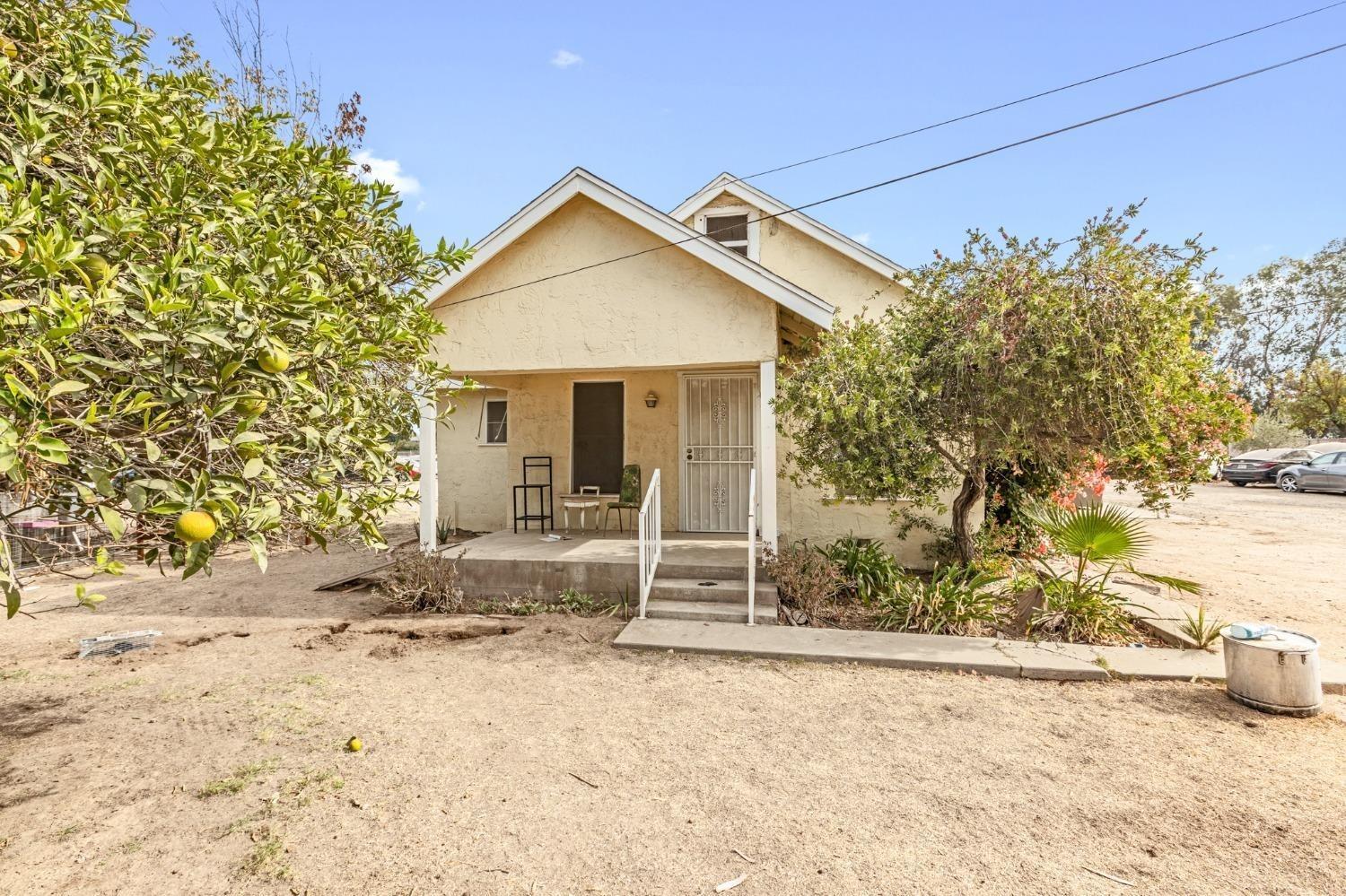 1512 N Brawley, Fresno, CA 93722