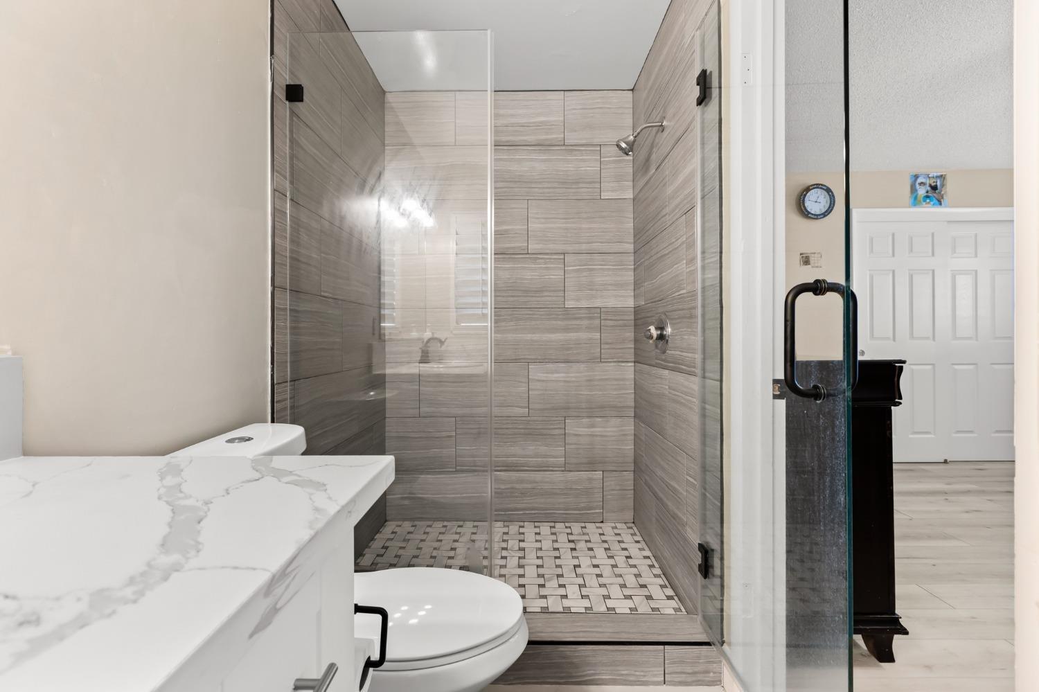 1512 N Brawley, Fresno, CA 93722