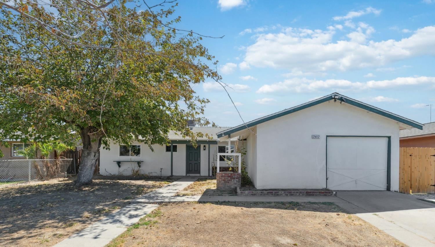 21412 S Pleasant Ave, Riverdale, CA 93656