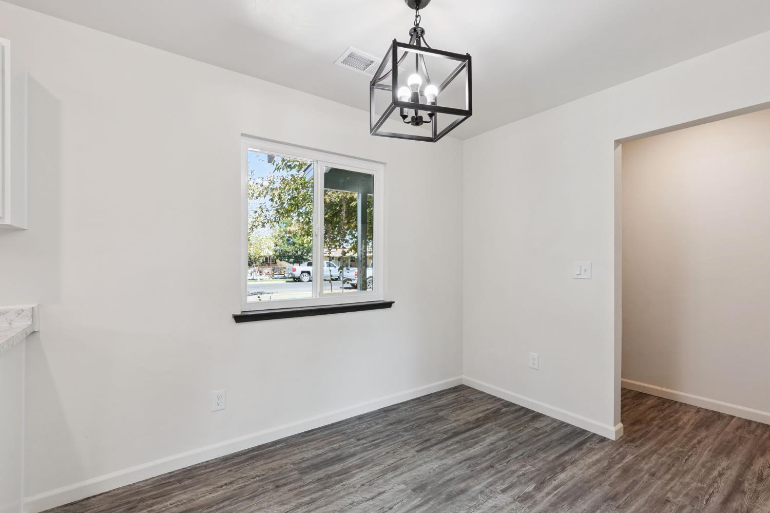 21412 S Pleasant Ave, Riverdale, CA 93656