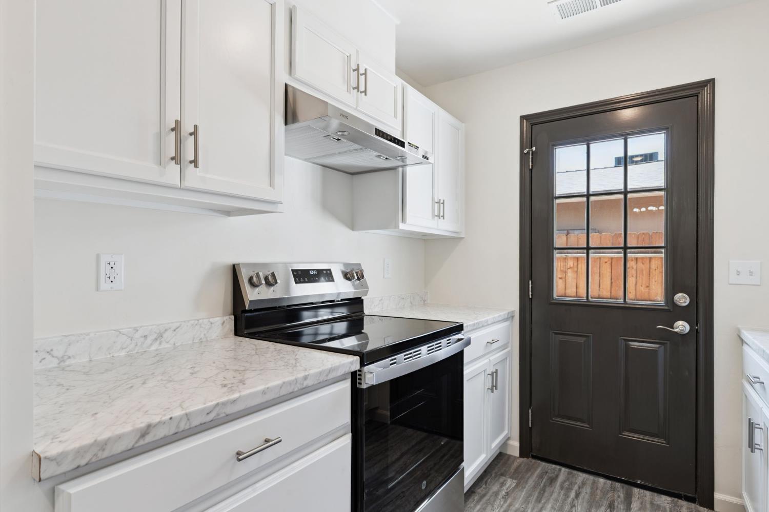 21412 S Pleasant Ave, Riverdale, CA 93656