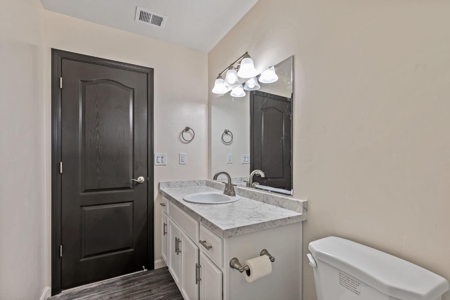 21412 S Pleasant Ave, Riverdale, CA 93656