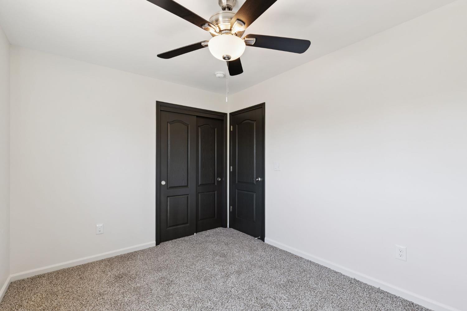 21412 S Pleasant Ave, Riverdale, CA 93656