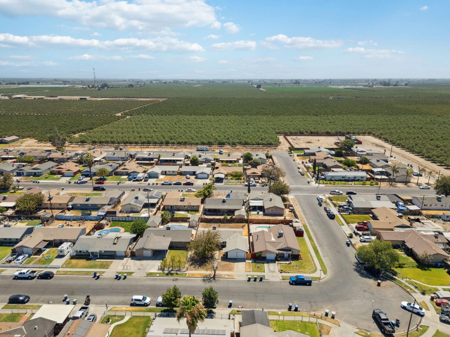 21412 S Pleasant Ave, Riverdale, CA 93656