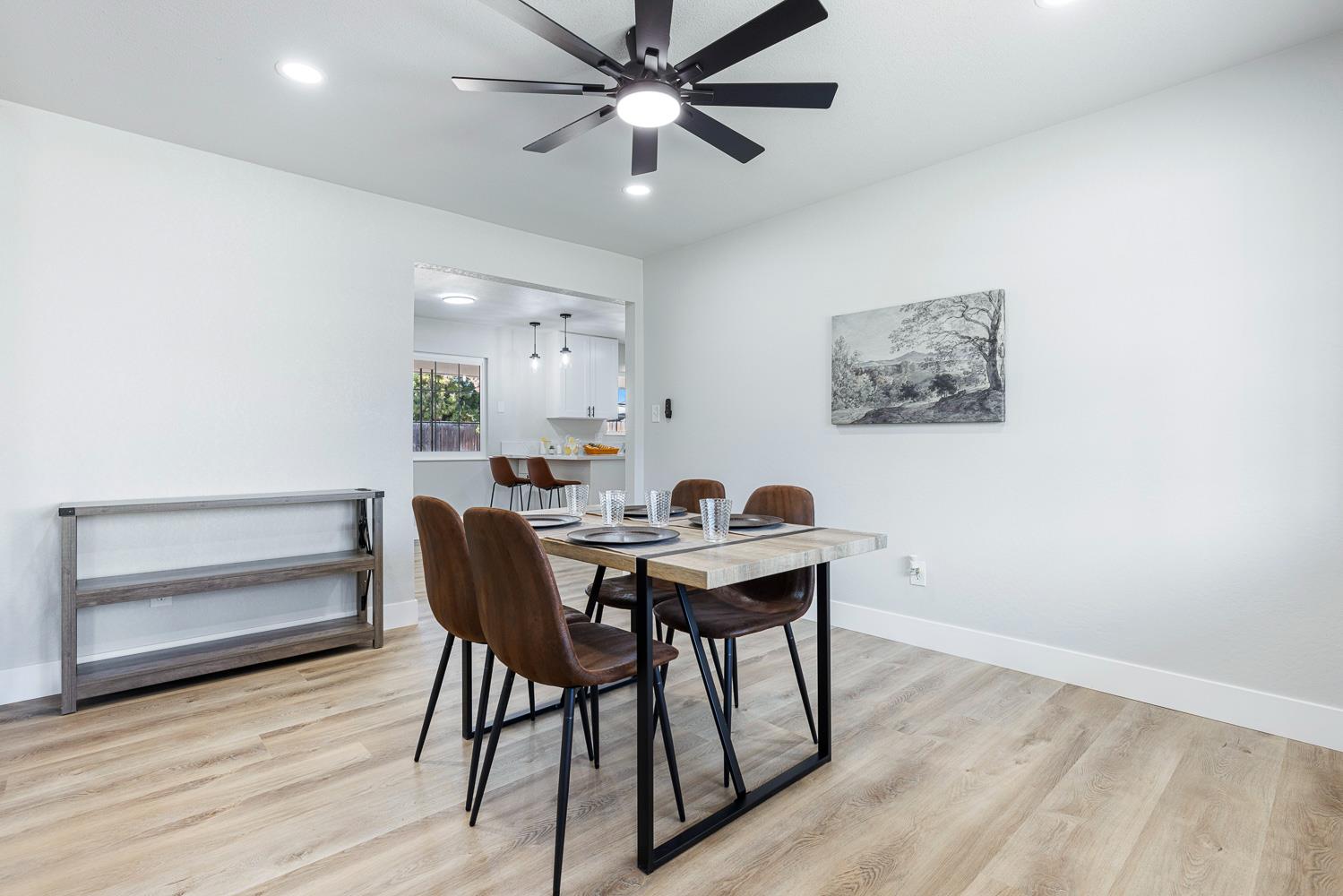 3078 W Barstow Ave, Fresno, CA 93711