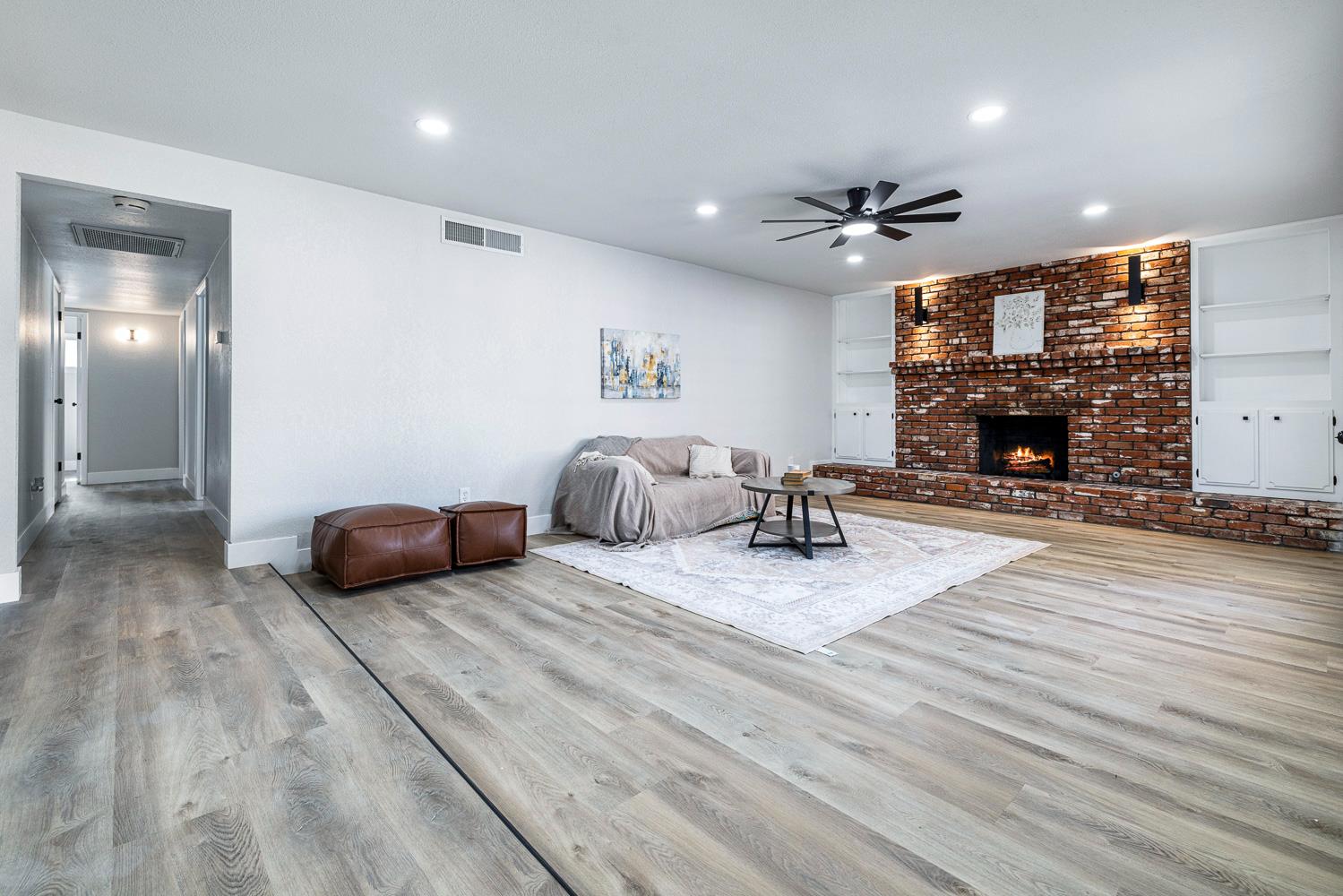 3078 W Barstow Ave, Fresno, CA 93711