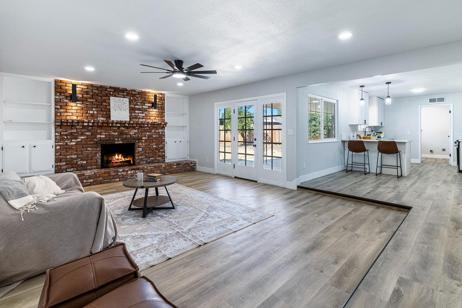 3078 W Barstow Ave, Fresno, CA 93711