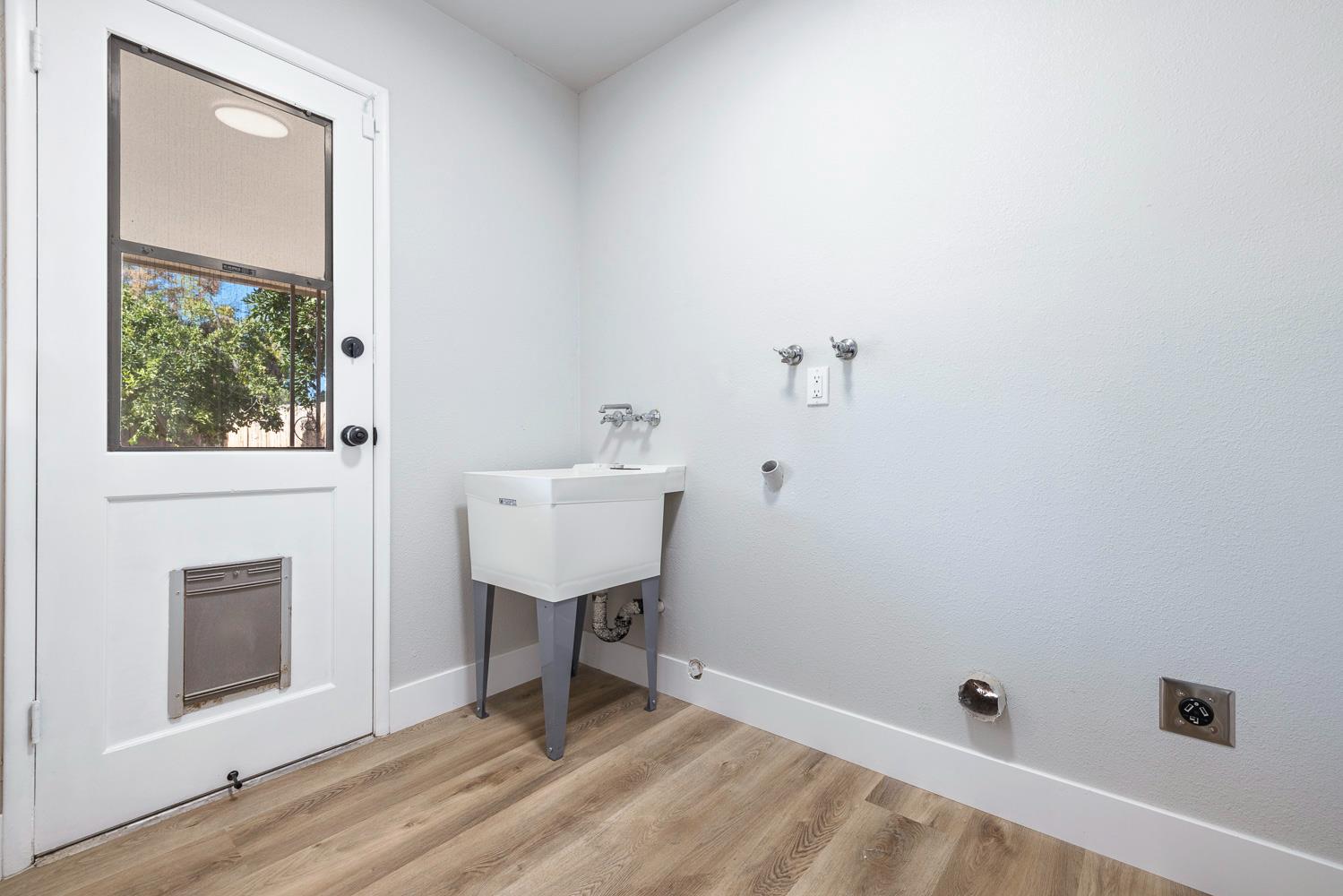 3078 W Barstow Ave, Fresno, CA 93711