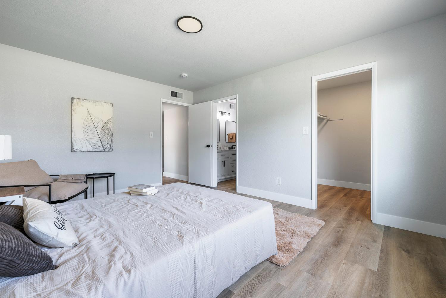 3078 W Barstow Ave, Fresno, CA 93711