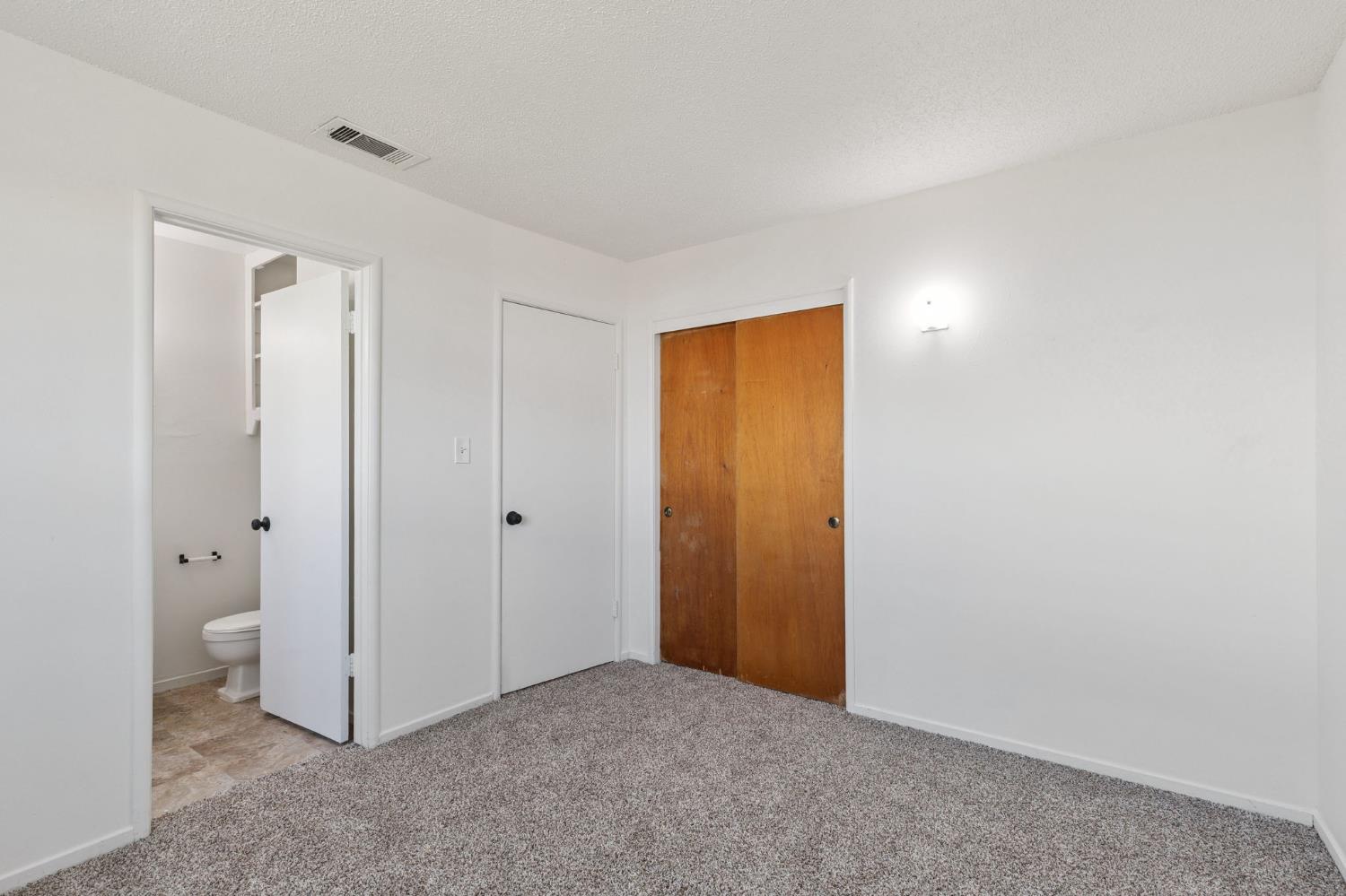 21435 S Pleasant Ave, Riverdale, CA 93656